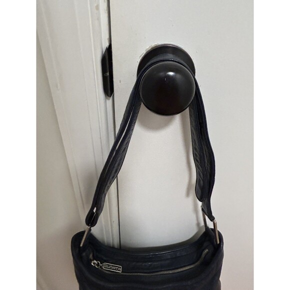 Burberrys Navy Blue Adjustable Shoulder Strap Bag - Picture 5 of 6